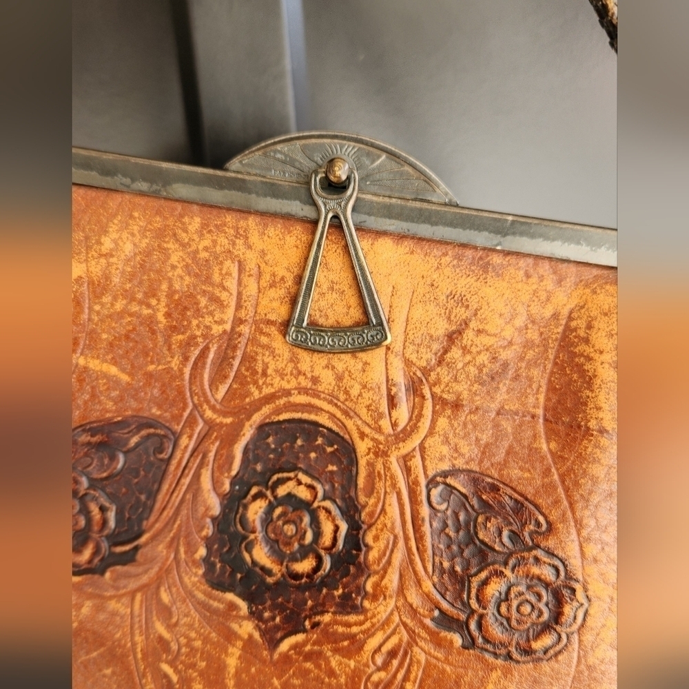 Antique Tooled Leather Purse Floral Design ‎ Art Nouveau Turnlock Bag - Picture 3 of 12